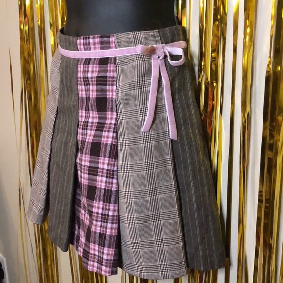 I.N. girl San Francisco multi stitched plaid skirt - Picture 3 of 7